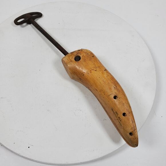 Vintage Geo E. Belcher Wood Shoe Stretcher No. 2 - Picture 4 of 8